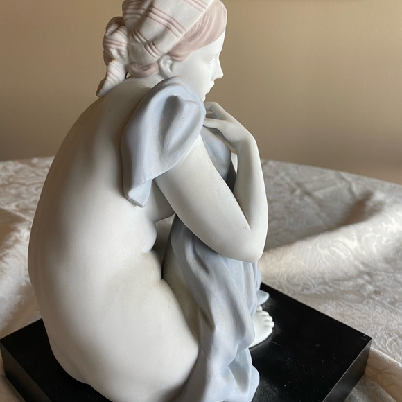 RETIRED 2004 ‘SOOTHING REFLECTIONS’ Lladro item# 01016888 - Picture 9 of 15